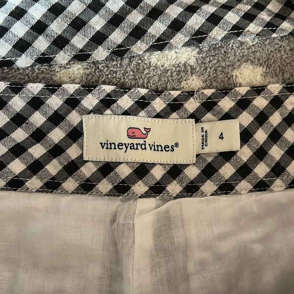 Vineyard Vines Women’s Tie Waist Shorts - Picture 3 of 4